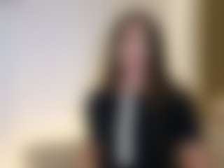 Live cam show with SweetReya - Brown Eyes on Milfs Live