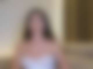 Live cam show with SweetReya - Brown Eyes on Uber Horny