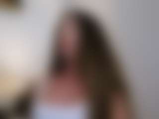 Live cam show with SweetReya - Dirty Talk on makecum.org