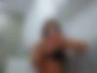 SweetReya's Live Sex Cam Show