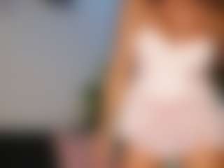 SweetReya's Live Sex Cam Show