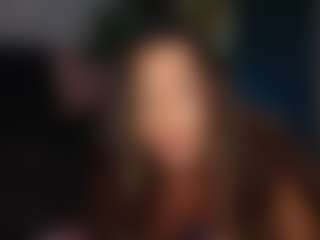 Live cam show with SweetReya - Gamer Curvy on AdultVida.com