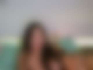 Live cam show with SweetReya - Dirty Talk on Milf Play