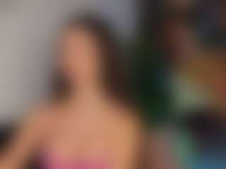 Live cam show with SweetReya - Teen (18+) on Uber Horny