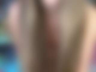 Live cam show with SweetReya - Squirt Teen (18+) on Camsoda