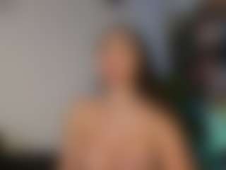 SweetReya's Live Sex Cam Show