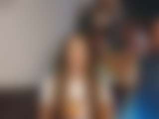Live cam show with SweetReya - Shaved Pussy on sexylive.show