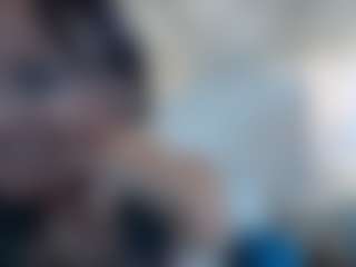 CamPrincess MILF webcam performer live streaming