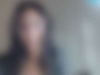 CamPrincess MILF webcam performer live streaming