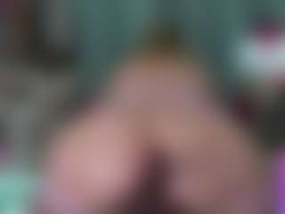 Live cam show with -R-A-R-E- - Middle Aged on Camsoda