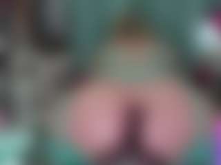 Live cam show with -R-A-R-E- - Fatpussy on AdultVida.com