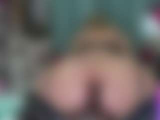 -R-A-R-E-'s Live Sex Cam Show