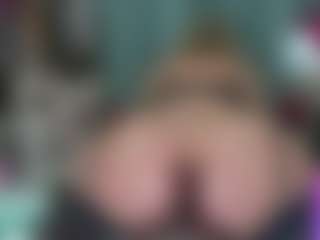 Live cam show with -R-A-R-E- - Middle Aged on livesuperchat.net