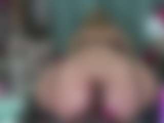 -R-A-R-E-'s Live Sex Cam Show