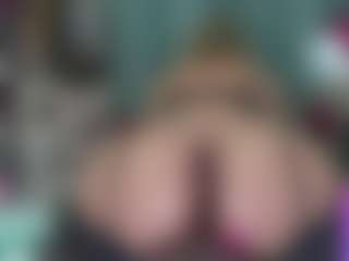 Live cam show with -R-A-R-E- - Butt Plug on eurowanks.com