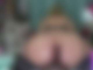 -R-A-R-E-'s Live Sex Cam Show