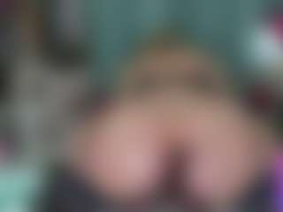 Live cam show with -R-A-R-E- - Butt Plug on googirlz