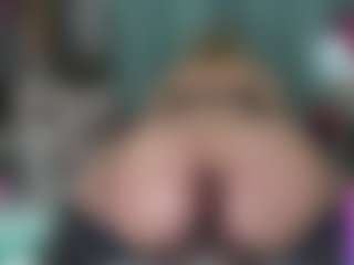 Live cam show with -R-A-R-E- - Middle Aged on 1on1-livenow