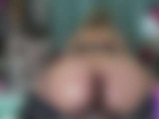 Live cam show with -R-A-R-E- - Mature on friskycurves.com