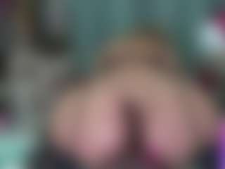 Live cam show with -R-A-R-E- - Blonde Hair on makecum.org