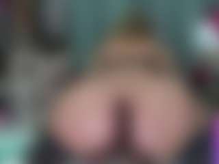 Live cam show with -R-A-R-E- - Middle Aged on Camsoda