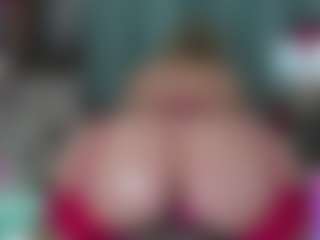 -R-A-R-E-'s Live Sex Cam Show