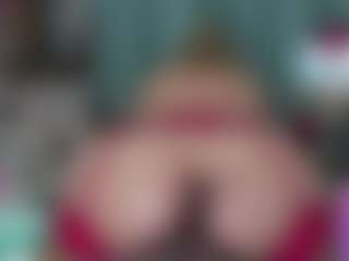 -R-A-R-E-'s Live Sex Cam Show