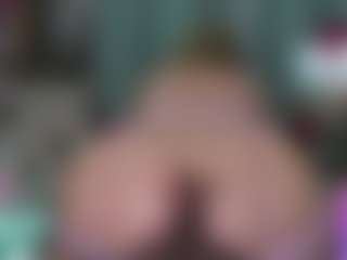 Live cam show with -R-A-R-E- - Blonde Hair on Camversity