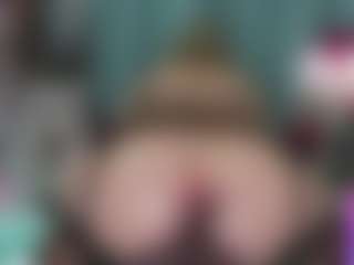 Live cam show with -R-A-R-E- - Middle Aged on CamwithHer