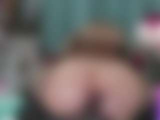 Live cam show with -R-A-R-E- - Ass Bouncing on Camsoda