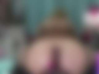 Live cam show with -R-A-R-E- - Middle Aged on Camversity