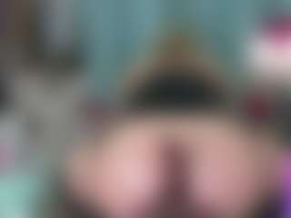 -R-A-R-E- MILF webcam performer live streaming