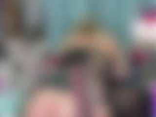 -R-A-R-E-'s Live Sex Cam Show