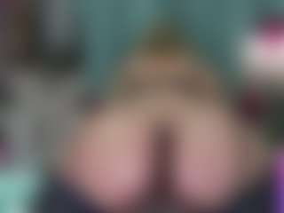 -R-A-R-E-'s Live Sex Cam Show