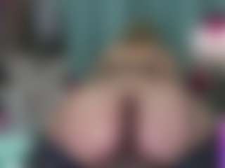 -R-A-R-E-'s Live Sex Cam Show