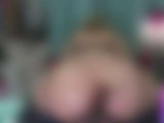 -R-A-R-E-'s Live Sex Cam Show