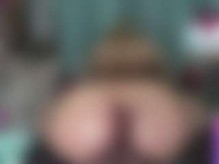 -R-A-R-E- MILF webcam performer live streaming