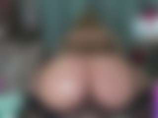 -R-A-R-E-'s Live Sex Cam Show