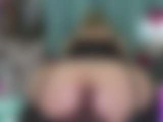 -R-A-R-E-'s Live Sex Cam Show