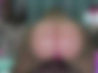 -R-A-R-E-'s Live Sex Cam Show