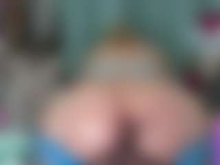 -R-A-R-E-'s Live Sex Cam Show