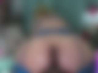 -R-A-R-E-'s Live Sex Cam Show