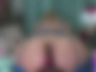 -R-A-R-E-'s Live Sex Cam Show