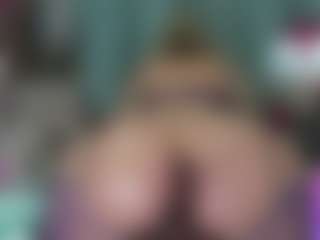 Live cam show with -R-A-R-E- - Squirt on SquirtSoMuch