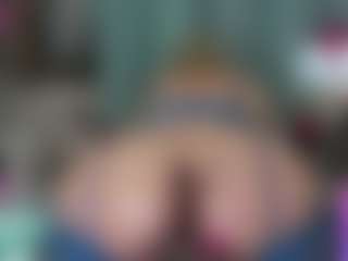 Live cam show with -R-A-R-E- - Underwear on StripNow