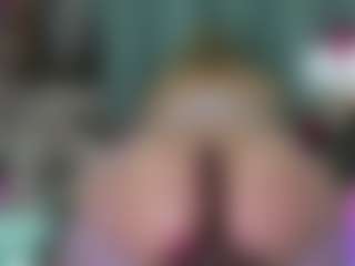 Live cam show with -R-A-R-E- - Oil on SpankPalCams