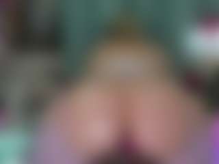 Live cam show with -R-A-R-E- - Thong on Streamer API
