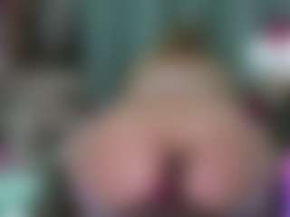 Live cam show with -R-A-R-E- - Public on Hubzter Live