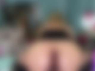-R-A-R-E-'s Live Sex Cam Show