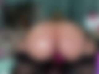 Seks show na żywo z -R-A-R-E-